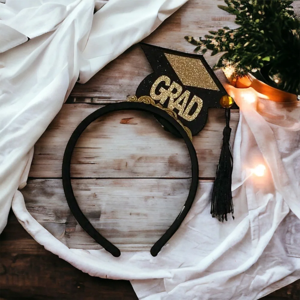 New Graduation Cap Headband - Perfect for Your Graduation Look! Class of 2025
